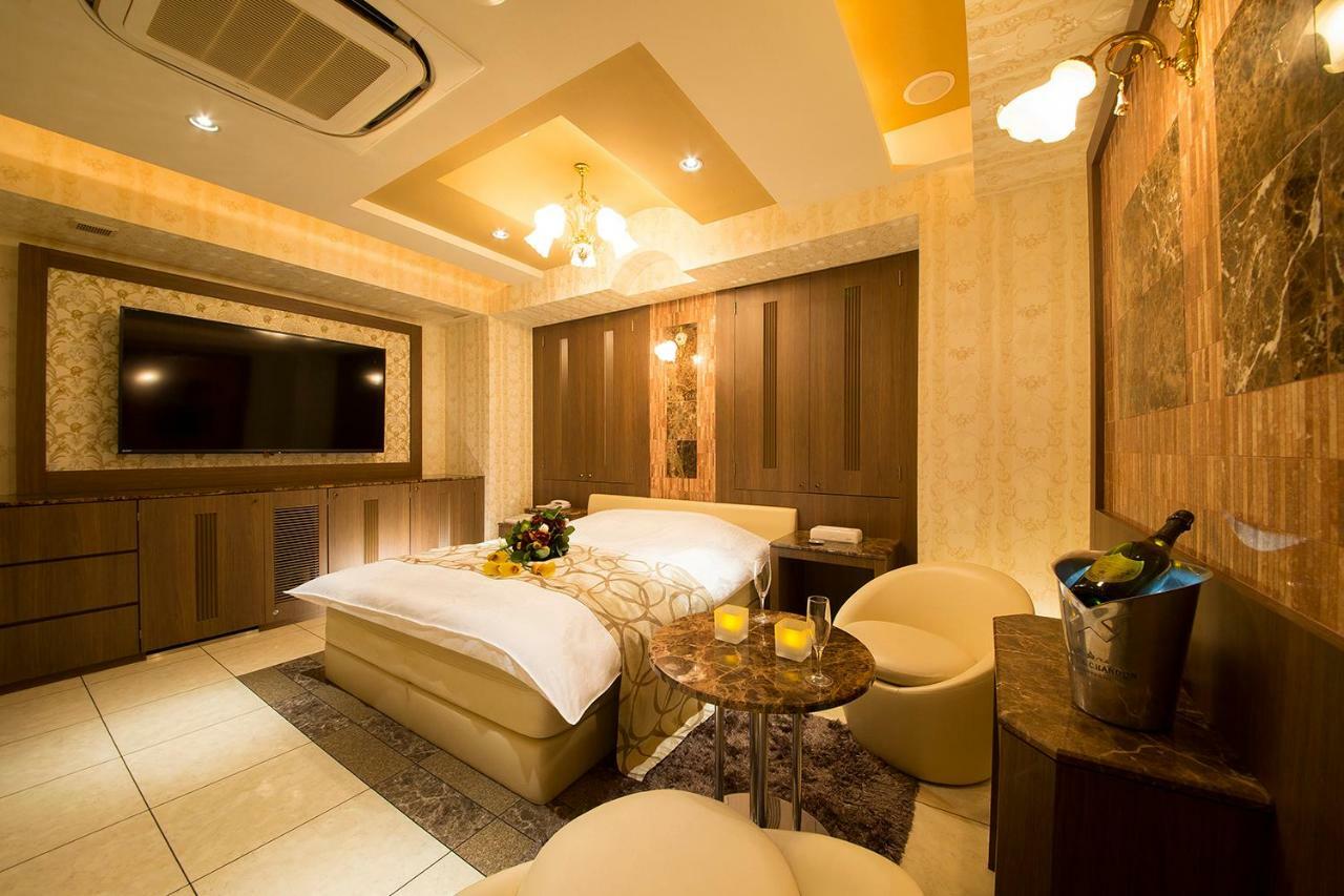 Lucky Sun Hotell Nishinomiya Exteriör bild