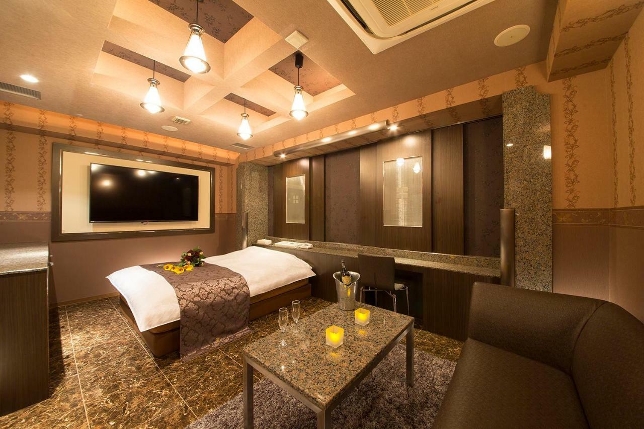 Lucky Sun Hotell Nishinomiya Exteriör bild