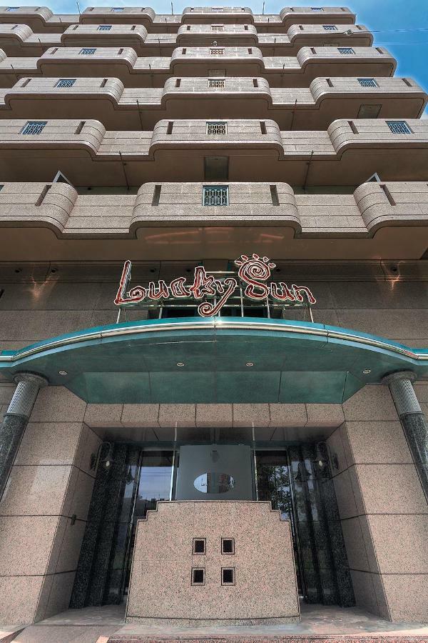 Lucky Sun Hotell Nishinomiya Exteriör bild