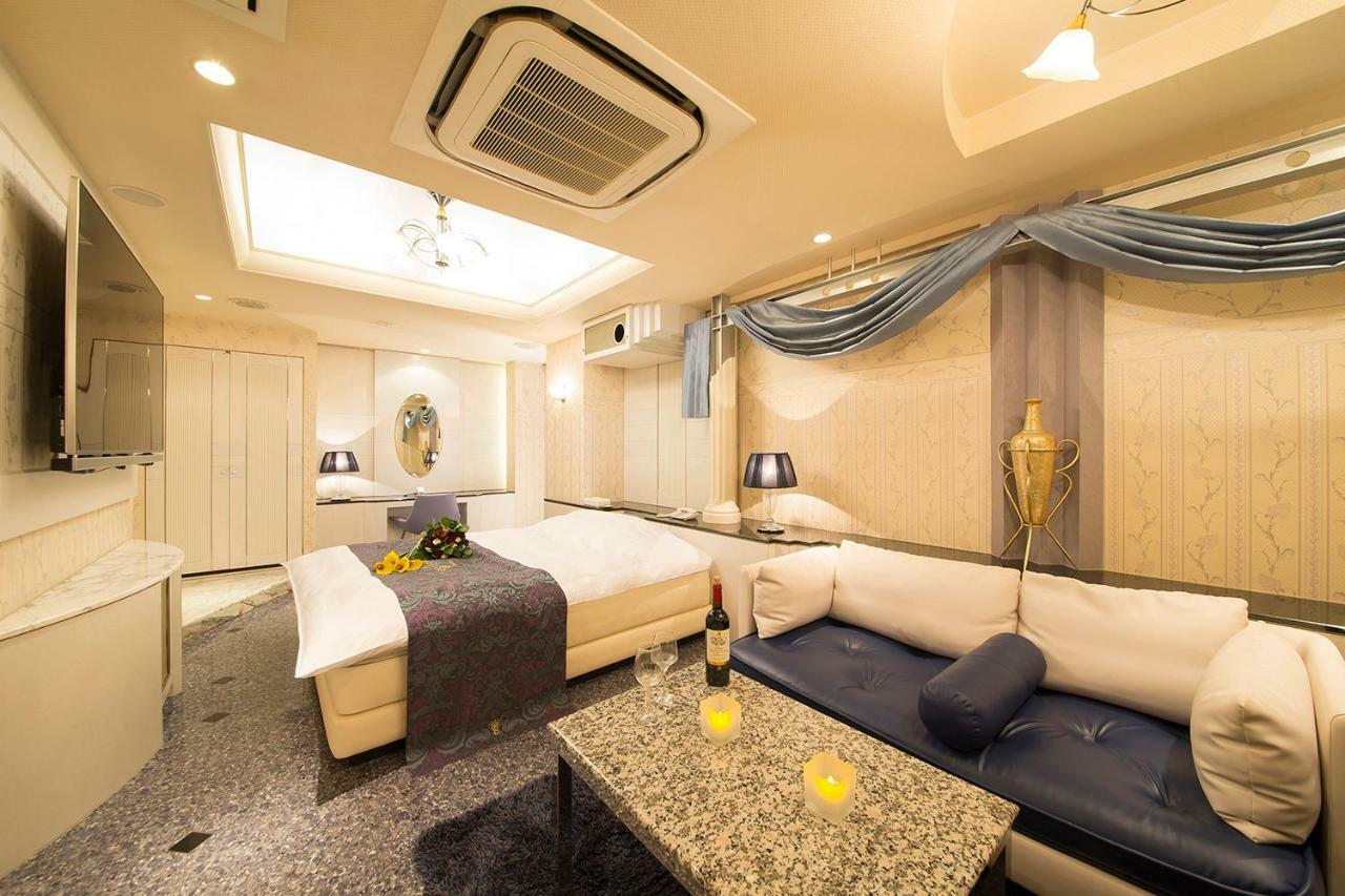Lucky Sun Hotell Nishinomiya Exteriör bild