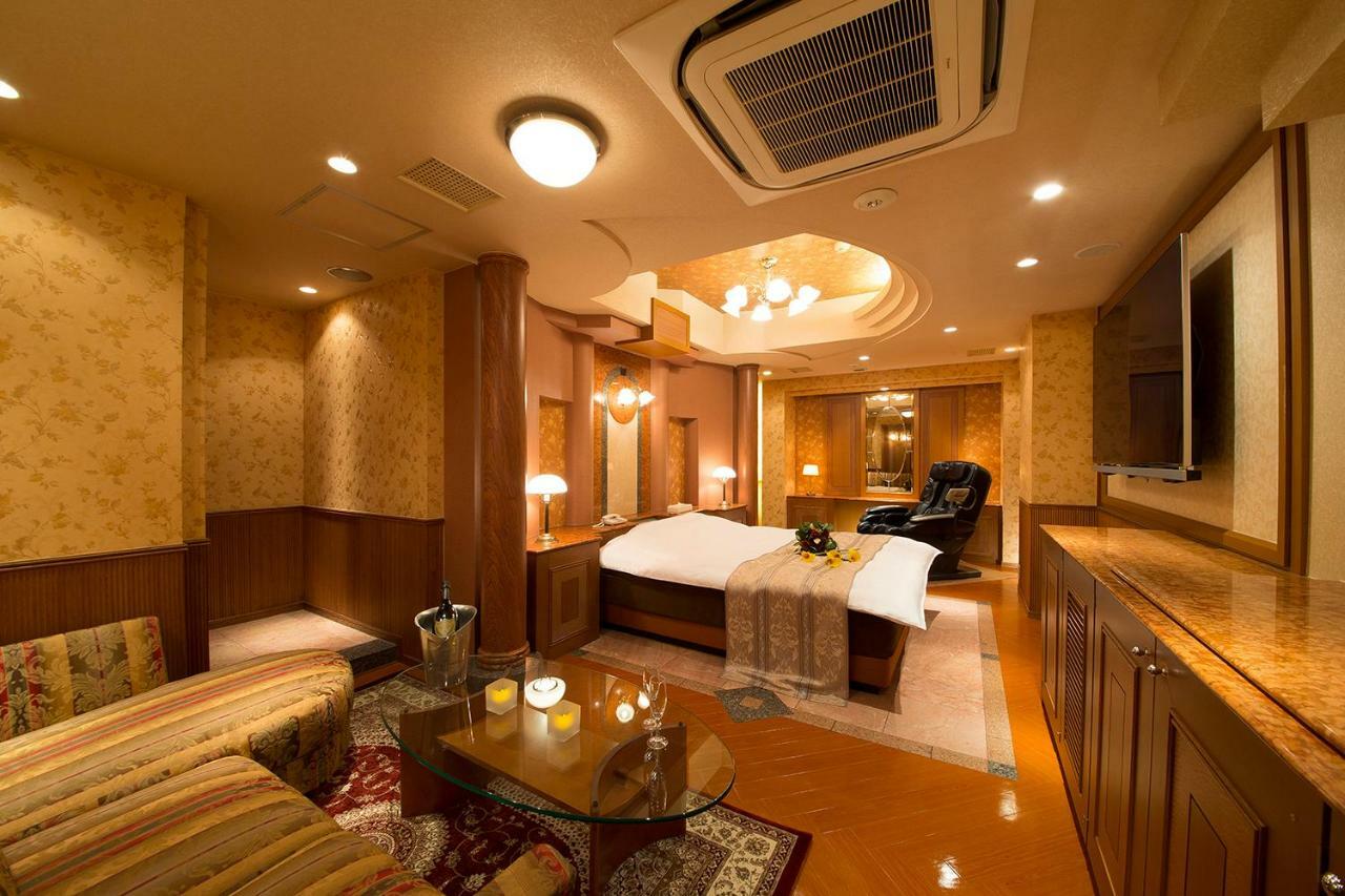 Lucky Sun Hotell Nishinomiya Exteriör bild