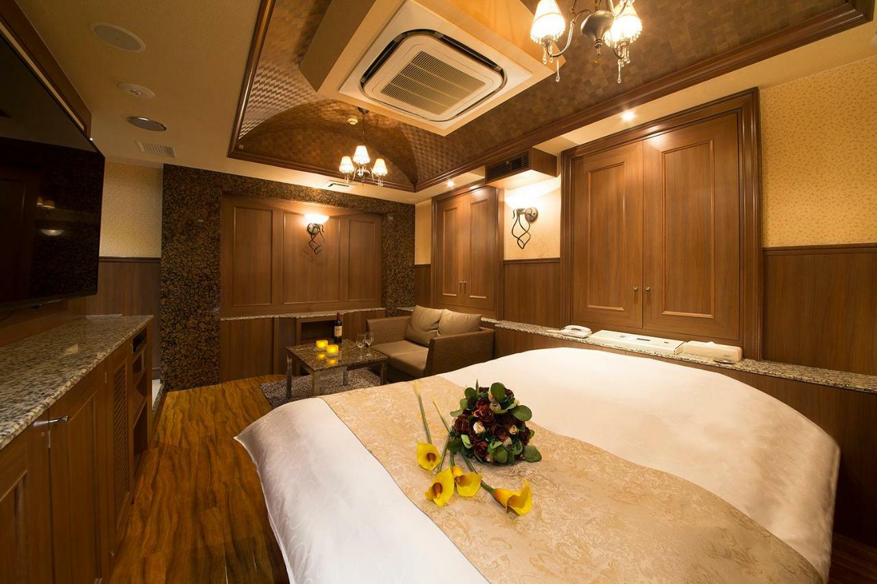 Lucky Sun Hotell Nishinomiya Exteriör bild