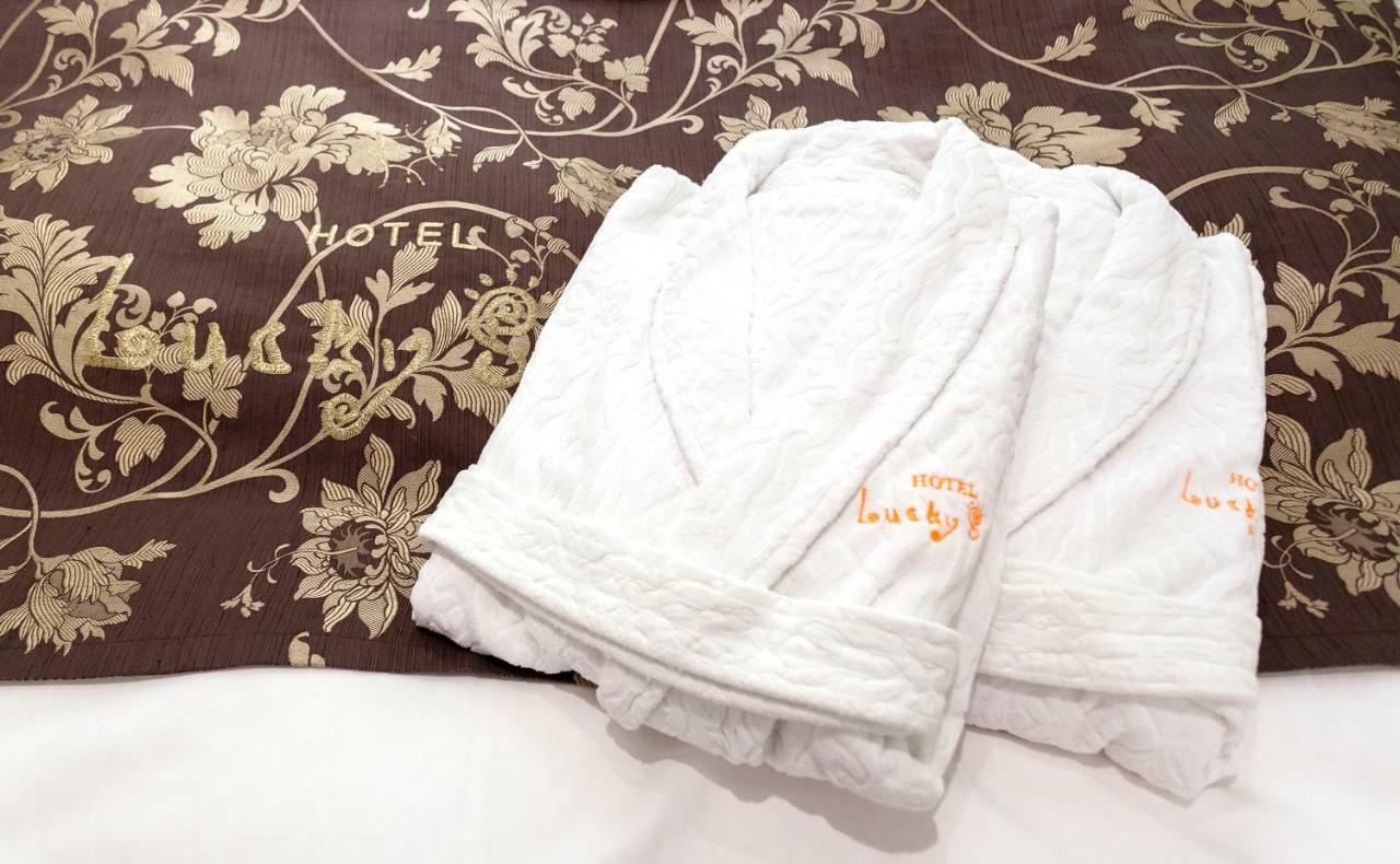 Lucky Sun Hotell Nishinomiya Exteriör bild